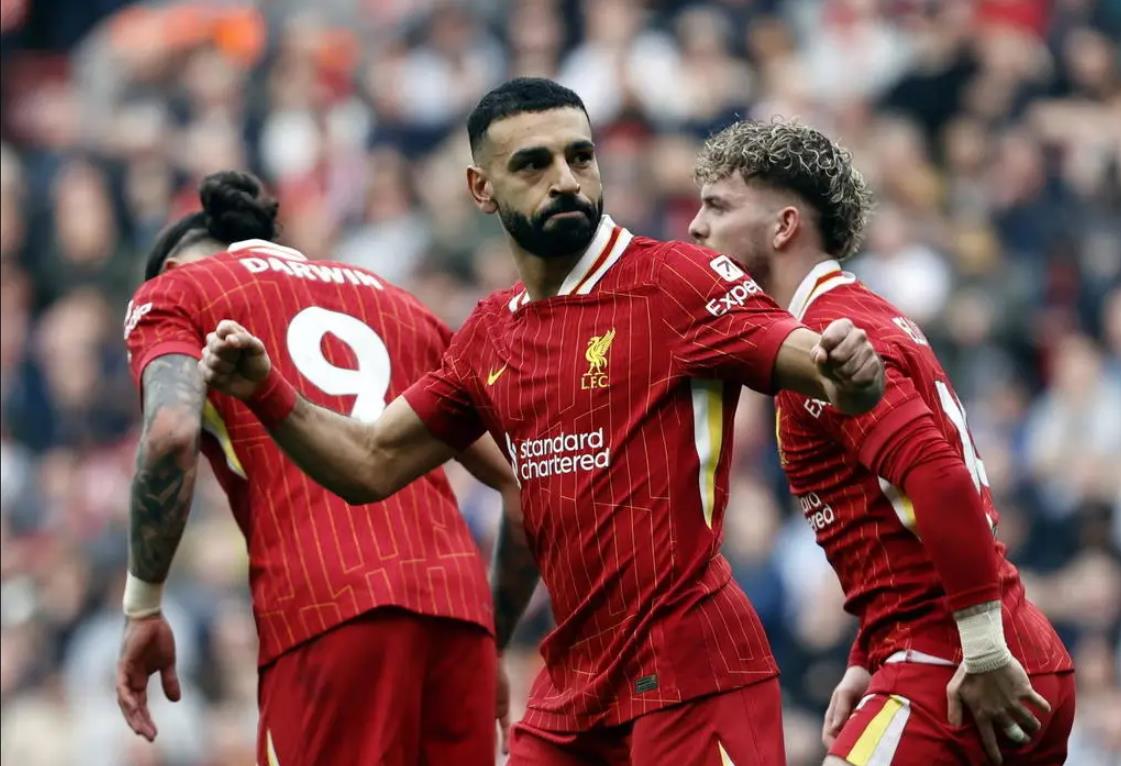 赛后国王杯焦点战，巴黎圣日耳曼状态回暖，底气十足，轮换策略成焦点(巴黎圣日耳曼现役名单)