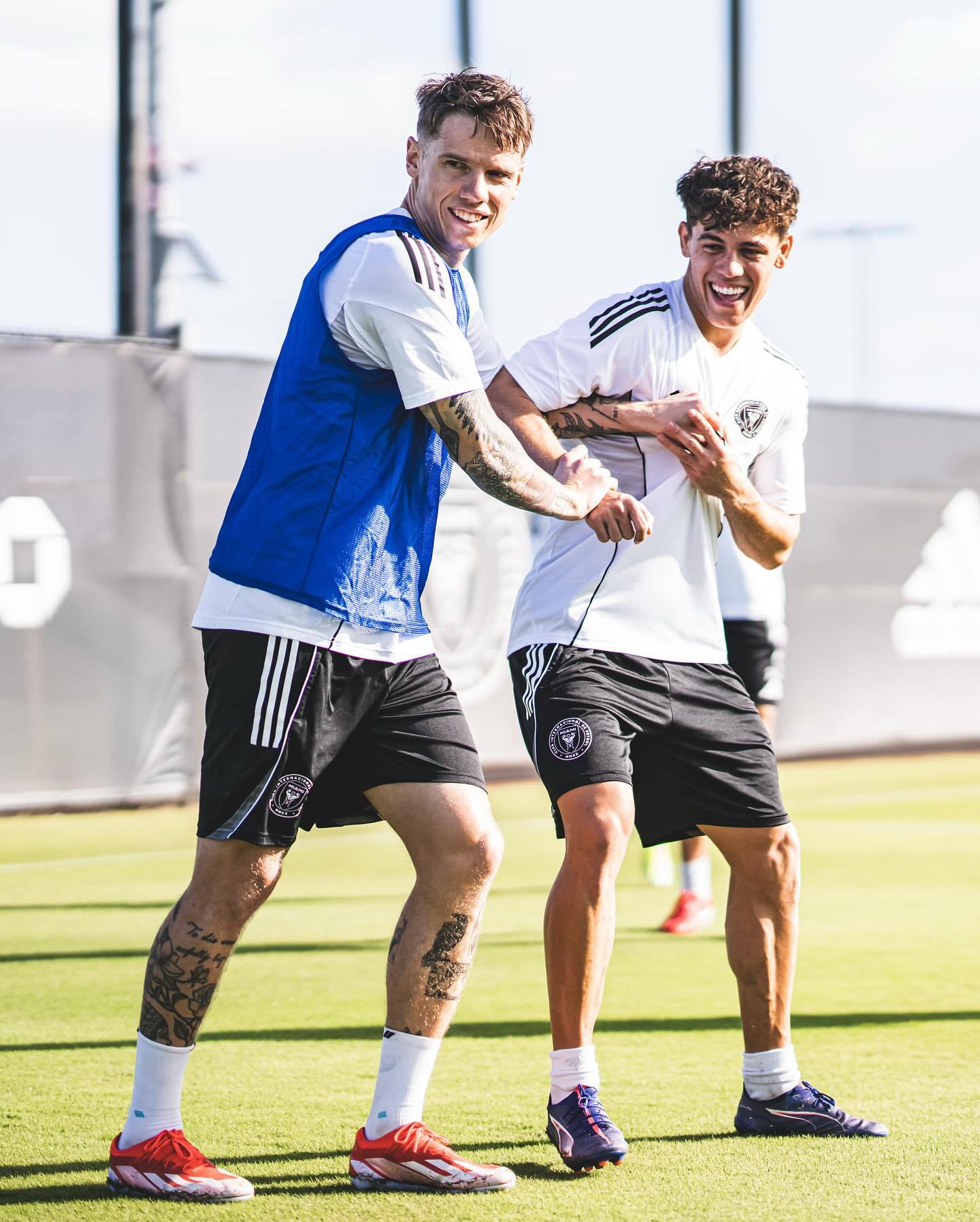 西汉姆发布备战花絮,今夜状态回暖,欧联任务艰巨,赛季目标并未改变 西汉姆发布备战花絮,今夜状态回暖,欧联任务艰巨,赛季目标并未改变