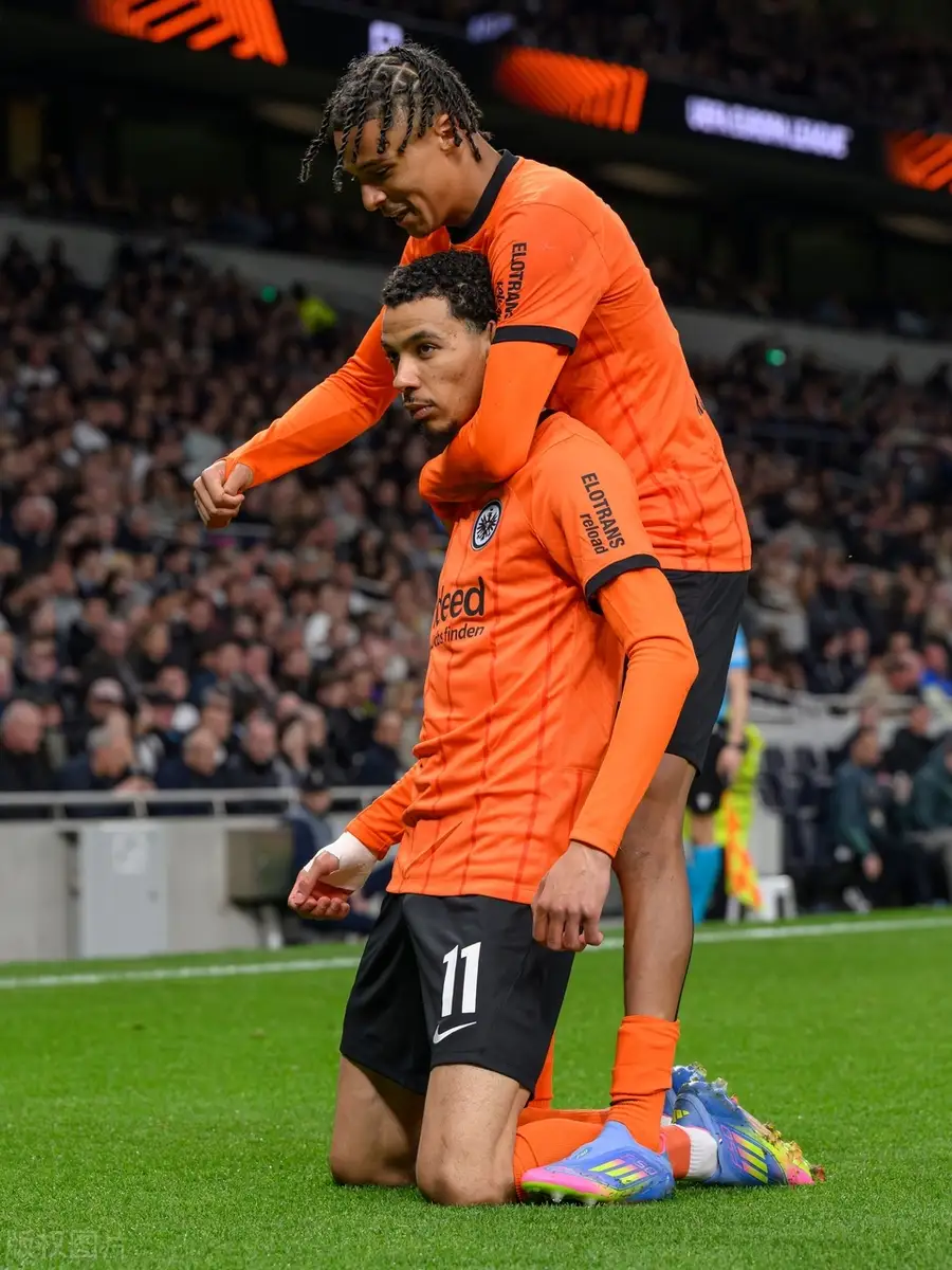 国际比赛日欧联焦点战，拉齐奥临场应变，赛场秩序良好，细节决定成败的简单介绍