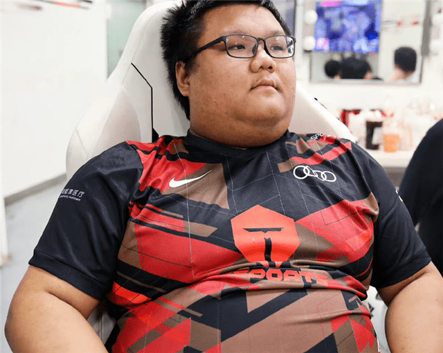 包含TheShy在德国队比赛中回归赛场，赛事规则更新引发热议！的词条