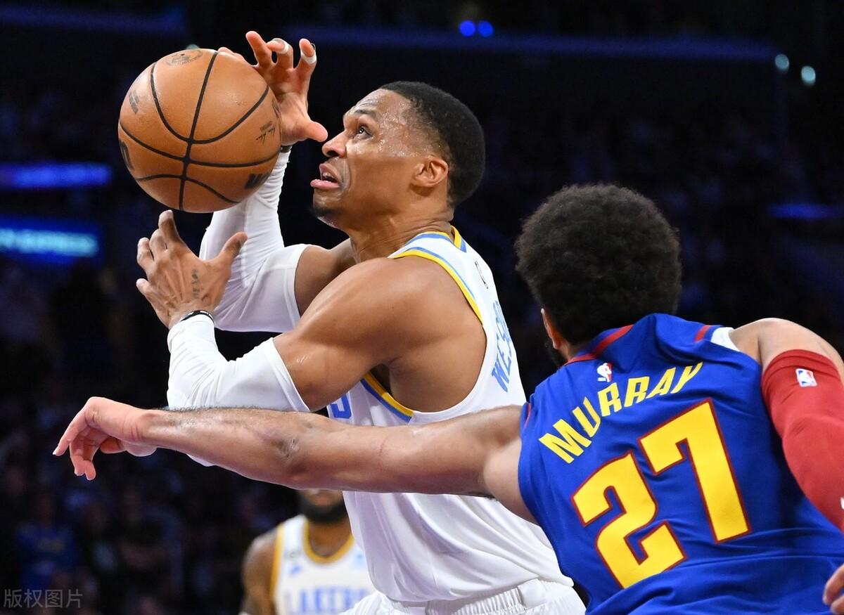 包含费德勒迎来十赛季高光表现，掘金球迷沸腾！的词条